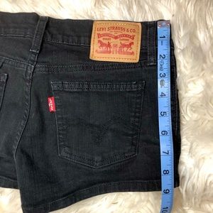 Black Levi shorts size 25